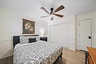 1211 Angela Maria Rd, Sarasota, FL 34243 - Photo 24