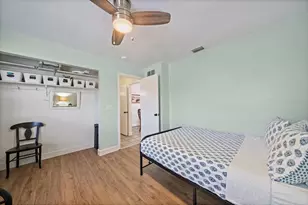 1211 Angela Maria Rd, Sarasota, FL 34243 - Photo 20