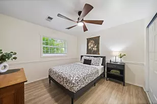 1211 Angela Maria Rd, Sarasota, FL 34243 - Photo 22