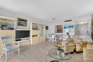 1212 Ben Franklin Dr, Sarasota, FL 34236 - Photo 10