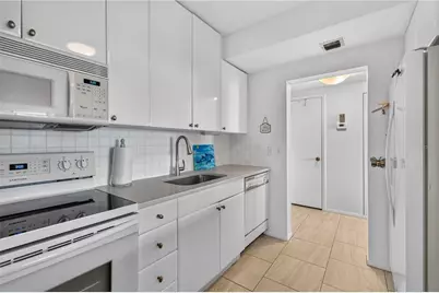 1212 Ben Franklin Drive #1205, Sarasota, FL 34236 - Photo 16
