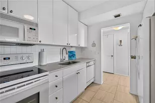 1212 Ben Franklin Dr, Sarasota, FL 34236 - Photo 16