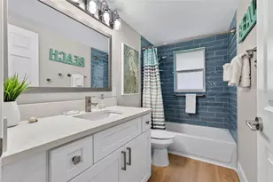 401 63rd St, Holmes Beach, FL 34217 - Photo 36