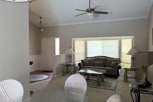 4007 78th Pl E, Sarasota, FL 34243 - Photo 16