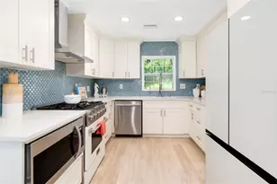 6343 Hollywood Blvd, Sarasota, FL 34231 - Photo 14