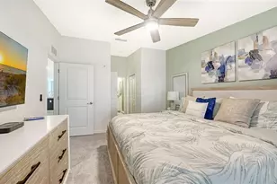 12550 Galapagos Ct, Venice, FL 34293 - Photo 4