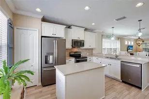 12566 Shimmering Oak Cir, Venice, FL 34293 - Photo 12
