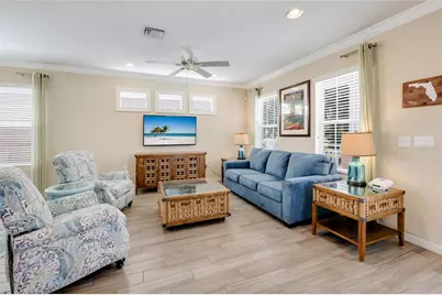 12566 Shimmering Oak Circle, Venice, FL 34293 - Photo 6