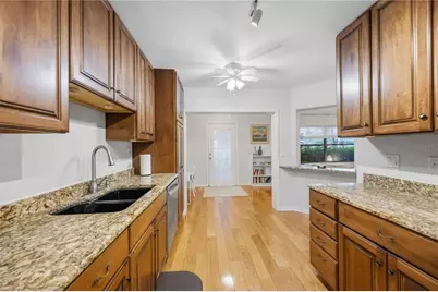 231 Southampton Lane #277, Venice, FL 34293 - Photo 10