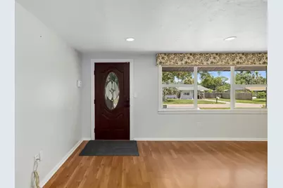 2702 Grand Cayman Street, Sarasota, FL 34231 - Photo 4