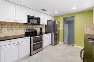 2702 Grand Cayman St, Sarasota, FL 34231 - Photo 12
