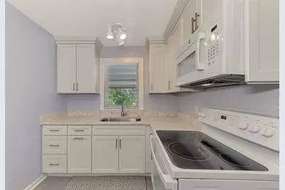 1858 Boyce #A, Sarasota, FL 34239 - Photo 14