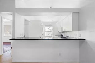 630 N Jefferson Ave, Sarasota, FL 34237 - Photo 10