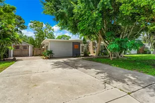 2488 Davis Blvd, Sarasota, FL 34237 - Photo 4