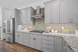 72 N School Ave, Sarasota, FL 34237 - Photo 12