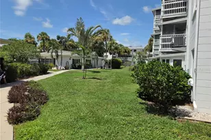 1542 Leisure Dr, Bradenton, FL 34207 - Photo 2