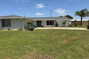 318 Skylark Ln NW, Port Charlotte, FL 33952 - Photo 1