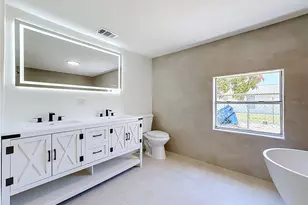 220 29th St E, Palmetto, FL 34221 - Photo 28