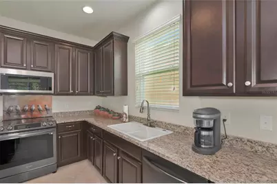 7711 110th Avenue E, Parrish, FL 34219 - Photo 10