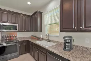 7711 110th Ave E, Parrish, FL 34219 - Photo 10