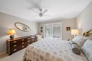 4942 Kestral Park Cir, Sarasota, FL 34231 - Photo 38