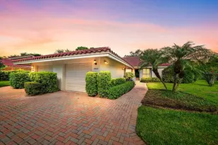 4942 Kestral Park Cir, Sarasota, FL 34231 - Photo 1
