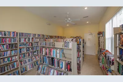 251 Southwinds Drive, Sarasota, FL 34231 - Photo 38