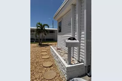 251 Southwinds Drive, Sarasota, FL 34231 - Photo 32