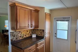 251 Southwinds Dr, Sarasota, FL 34231 - Photo 20