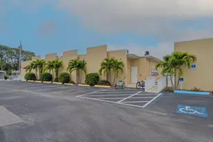 251 Southwinds Dr, Sarasota, FL 34231 - Photo 34