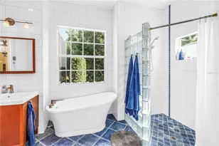 5321 Silver Leaf Ln, Sarasota, FL 34233 - Photo 34
