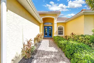 5321 Silver Leaf Ln, Sarasota, FL 34233 - Photo 2