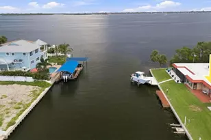 3840 Catalina Dr, Bradenton, FL 34210 - Photo 4