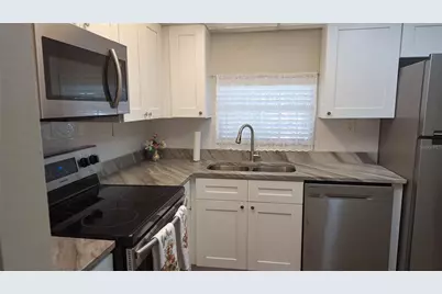 809 Russell Lane #323, Brandon, FL 33510 - Photo 2