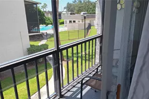 809 Russell Ln, Brandon, FL 33510 - Photo 8