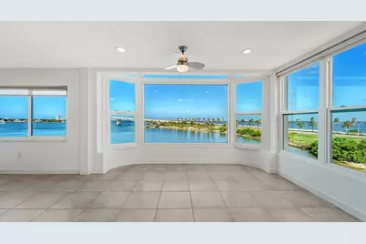 174 Golden Gate Point #43, Sarasota, FL 34236 - Photo 8