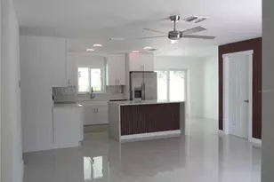 4925 Silk Oak Dr, Sarasota, FL 34232 - Photo 2
