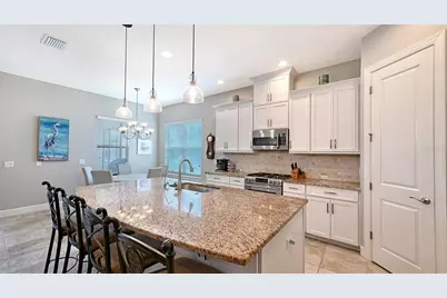 8716 Amaretto Avenue, Sarasota, FL 34238 - Photo 16
