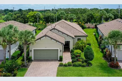 8716 Amaretto Avenue, Sarasota, FL 34238 - Photo 2