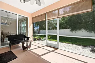 7707 33rd St E, Sarasota, FL 34243 - Photo 32