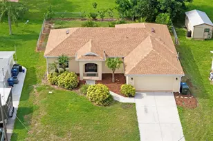 216 Hibiscus St, Nokomis, FL 34275 - Photo 1