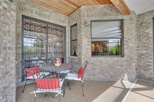 4739 Spring Meadow Ln, Sarasota, FL 34233 - Photo 10