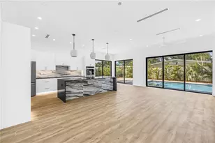 2345 Temple St, Sarasota, FL 34239 - Photo 10