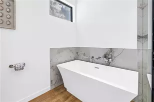 2345 Temple St, Sarasota, FL 34239 - Photo 40