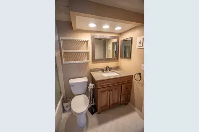 4525 Cove Circle #1107, Saint Petersburg, FL 33708 - Photo 10