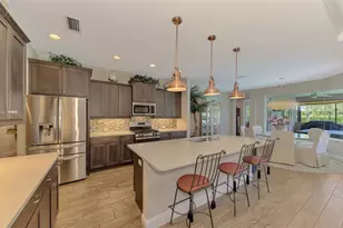 708 Rosemary Cir, Bradenton, FL 34212 - Photo 10