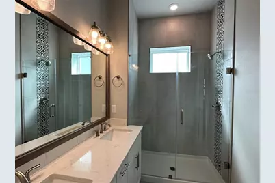 2328 Lindstrom Street, Sarasota, FL 34237 - Photo 14
