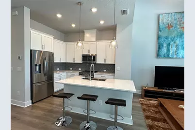 2328 Lindstrom Street, Sarasota, FL 34237 - Photo 6