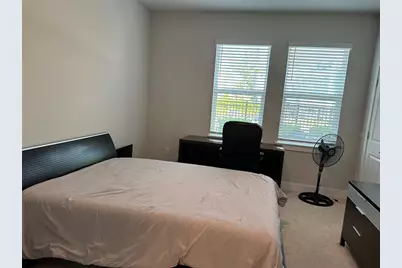 2328 Lindstrom Street, Sarasota, FL 34237 - Photo 2