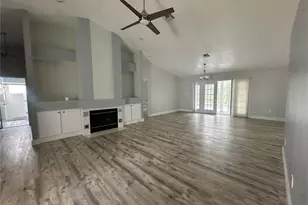 4242 Leafway Cir, Leesburg, FL 34748 - Photo 10
